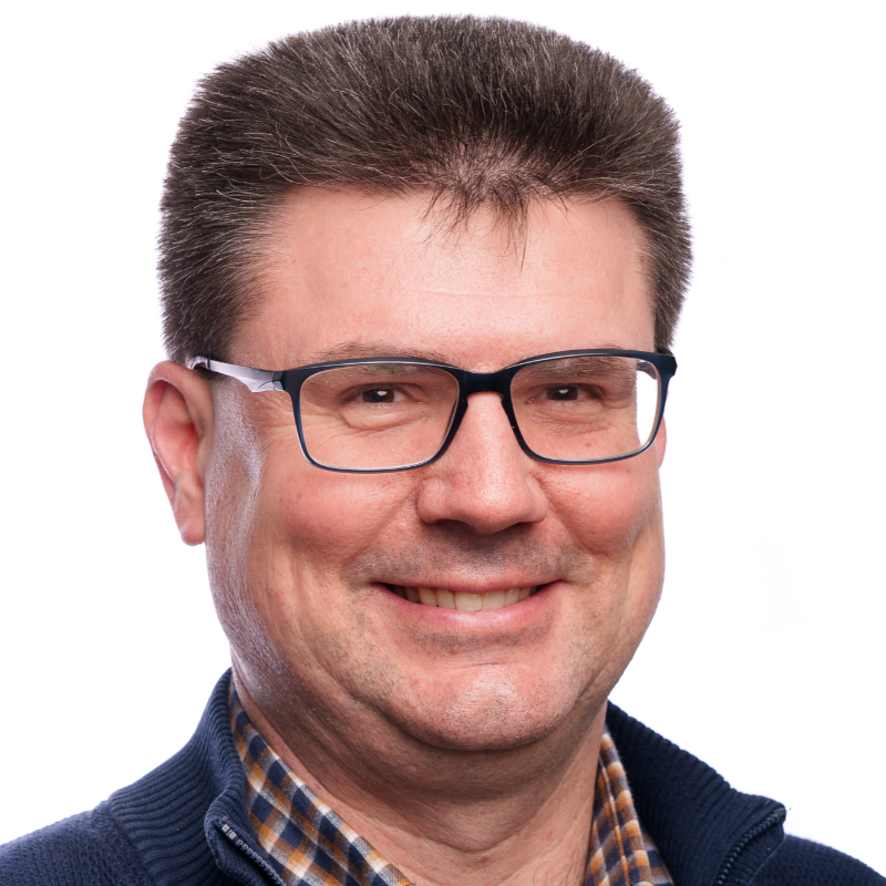  Sascha Gro�